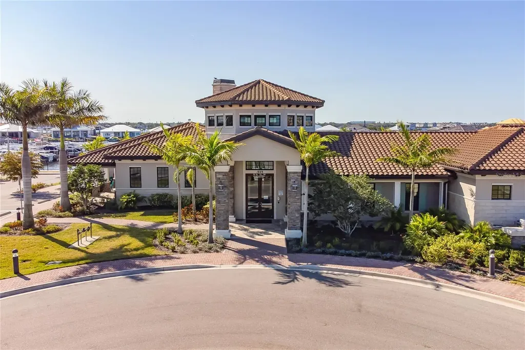 1905 4th Street E Palmetto FL 34221