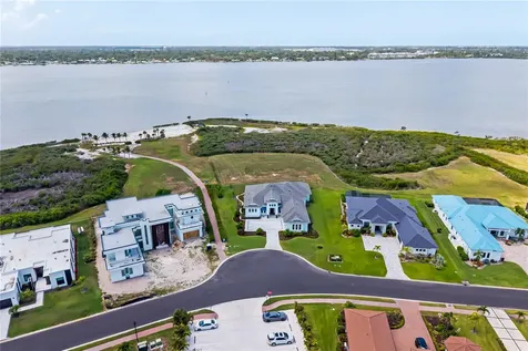 1905 4th Street E Palmetto FL 34221