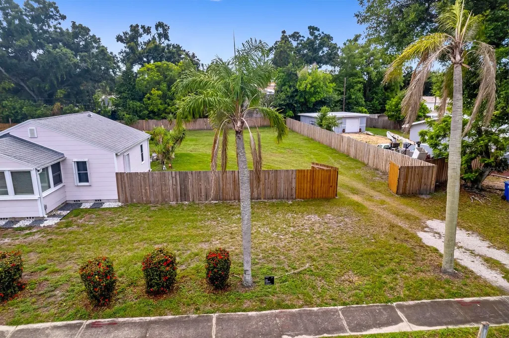 13TH Avenue N St Petersburg FL 33713