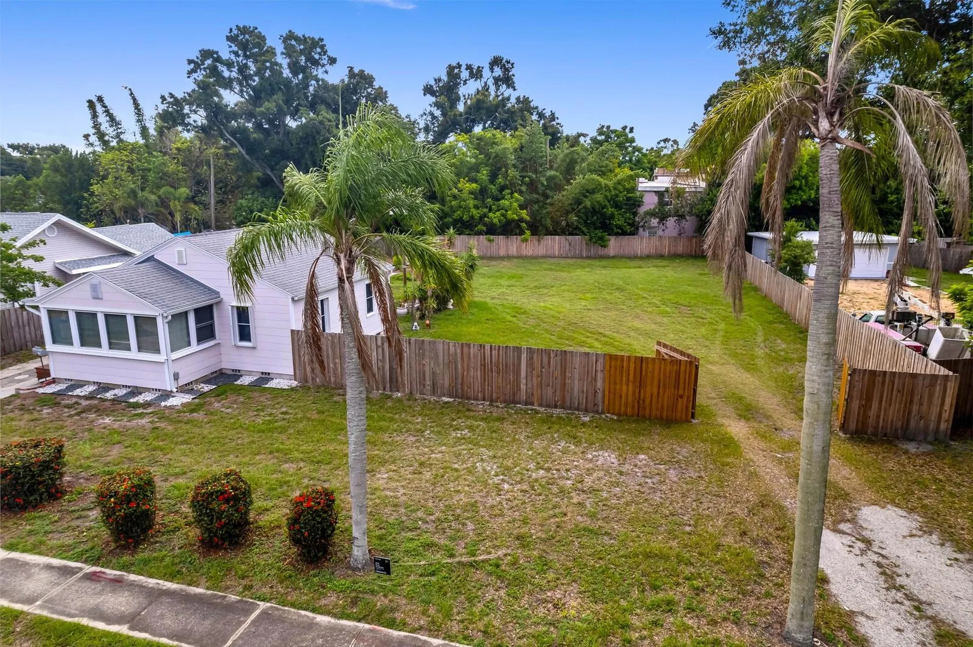 13TH Avenue N St Petersburg FL 33713