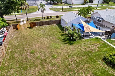 13TH Avenue N St Petersburg FL 33713