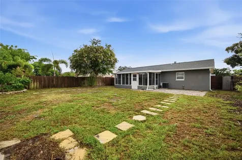 7941 Smoketree Court Largo FL 33773