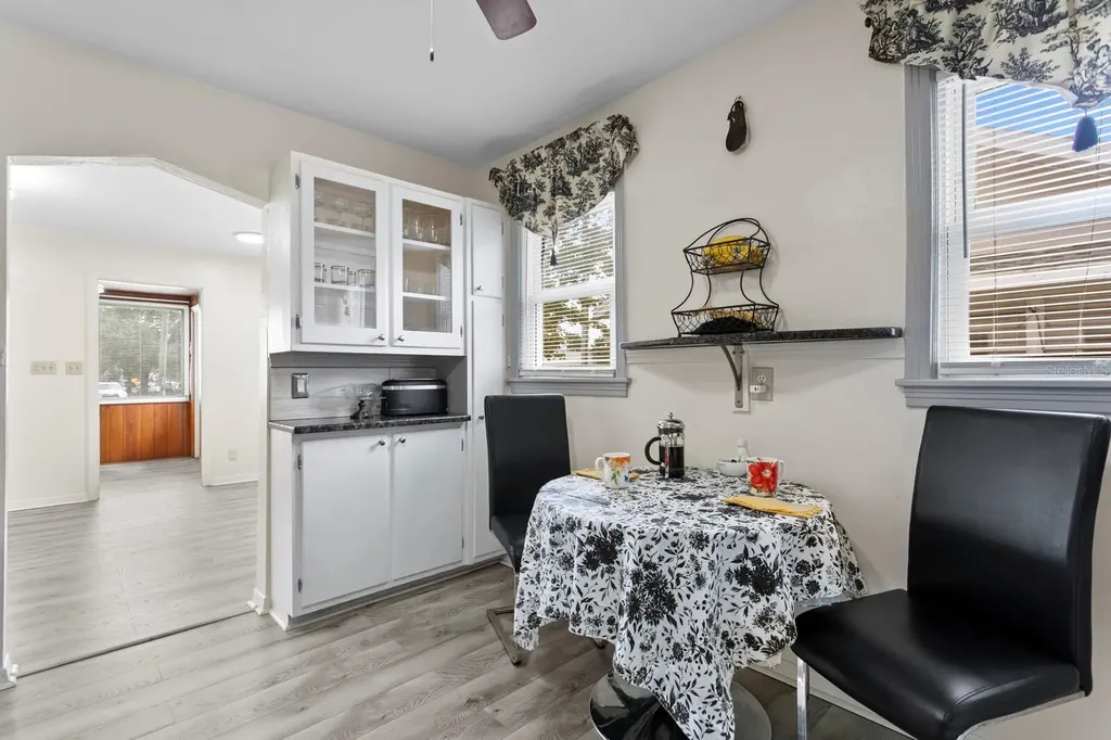 3152 13th Avenue N St Petersburg FL 33713
