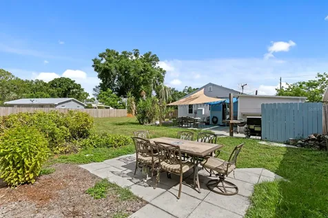 3152 13th Avenue N St Petersburg FL 33713