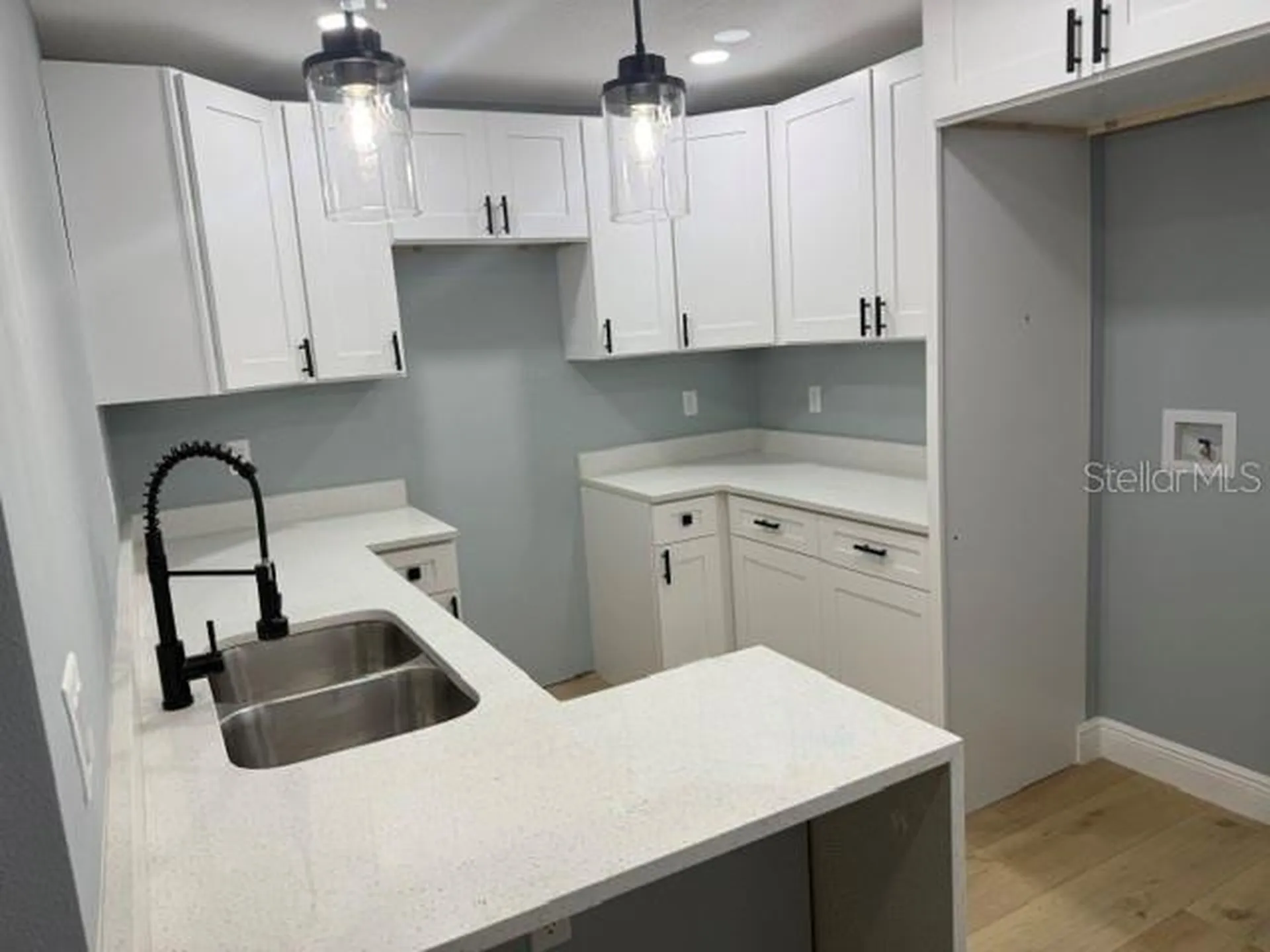 1418 N Hudson Street Orlando FL 32808