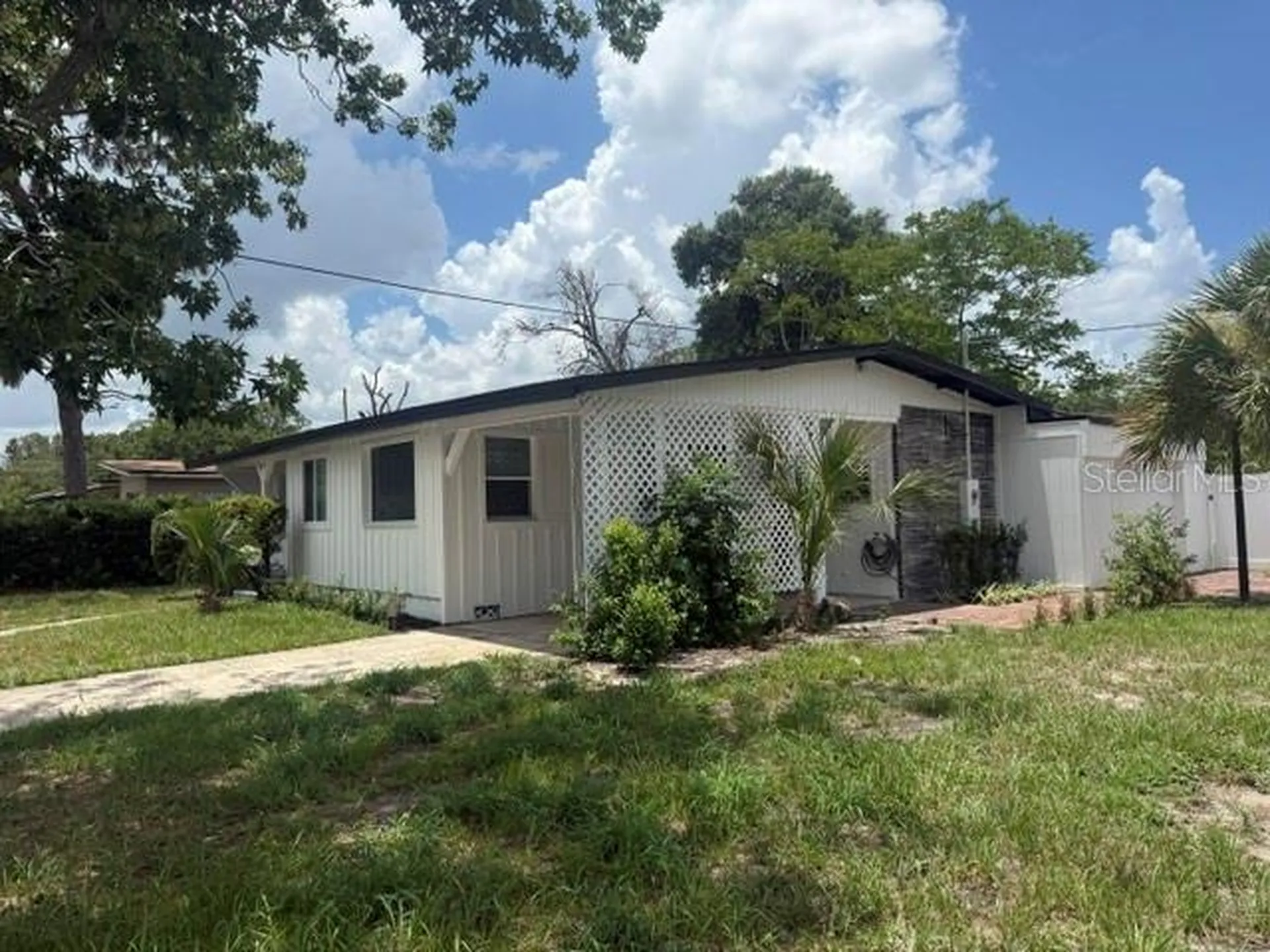 1418 N Hudson Street Orlando FL 32808