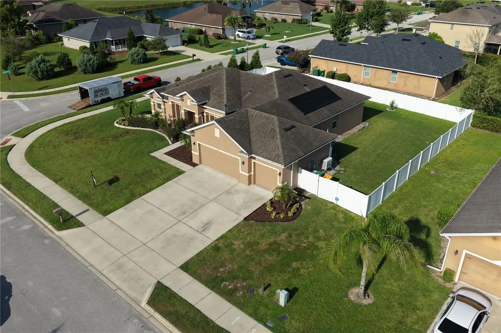 700 Elkhorn Fern Lane Deland FL 32720