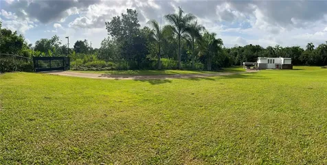 ST.453 Km5.5 Bo Piletas Lares PR 00669