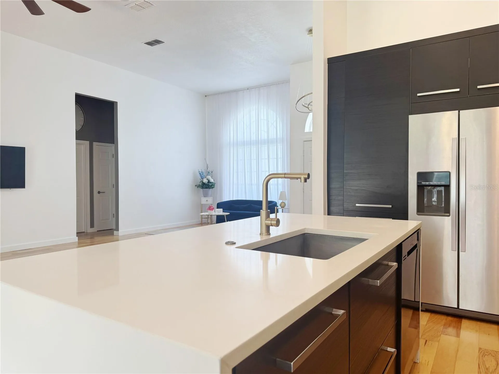 824 Palm Cove Drive Orlando FL 32835
