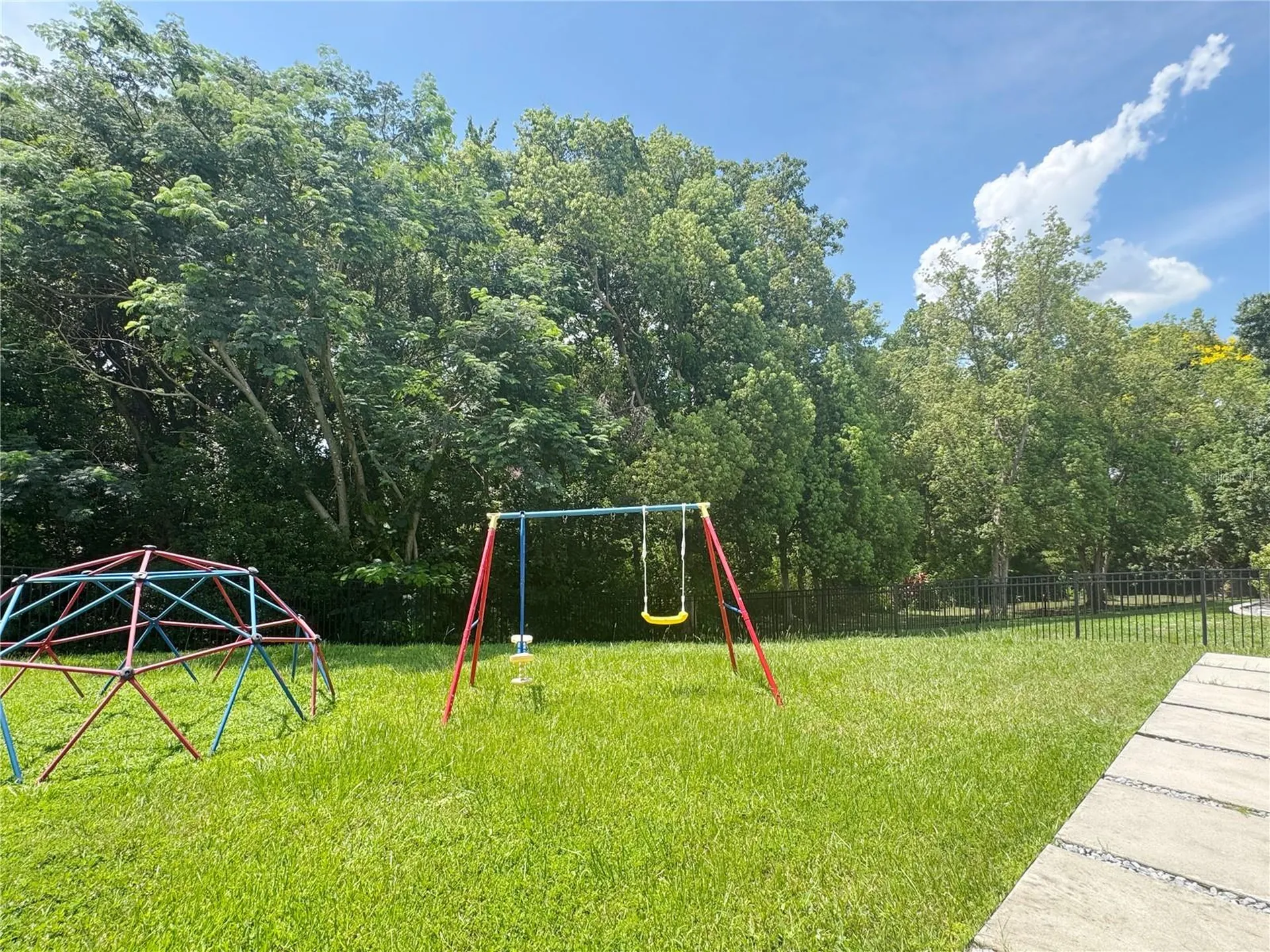824 Palm Cove Drive Orlando FL 32835