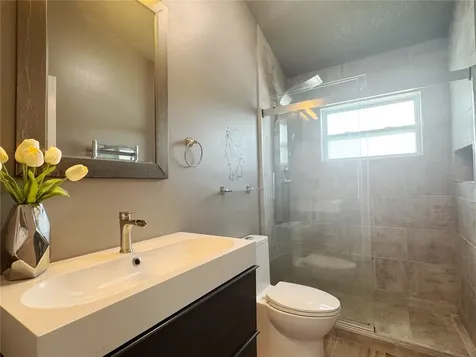 824 Palm Cove Drive Orlando FL 32835