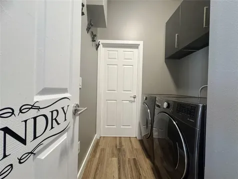 824 Palm Cove Drive Orlando FL 32835