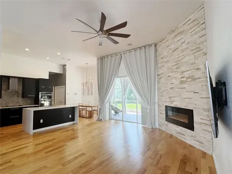 824 Palm Cove Drive Orlando FL 32835