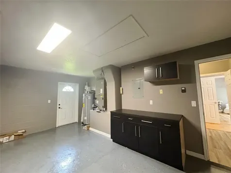 824 Palm Cove Drive Orlando FL 32835