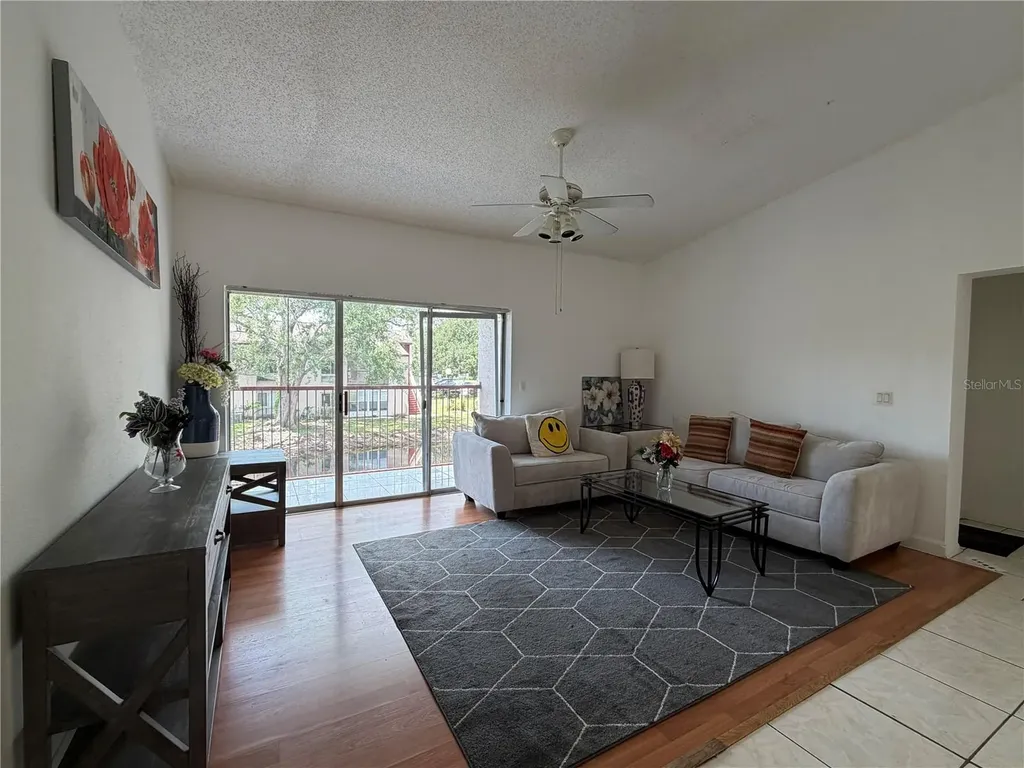 2562 Lakeway Branch Drive Orlando FL 32839