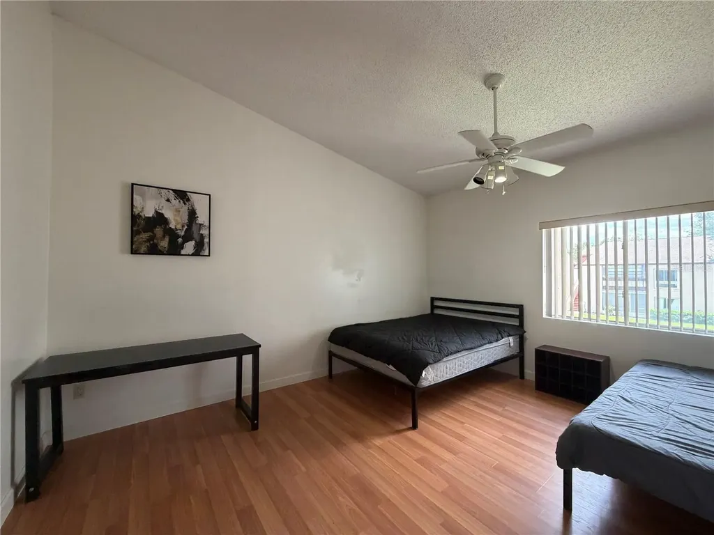 2562 Lakeway Branch Drive Orlando FL 32839