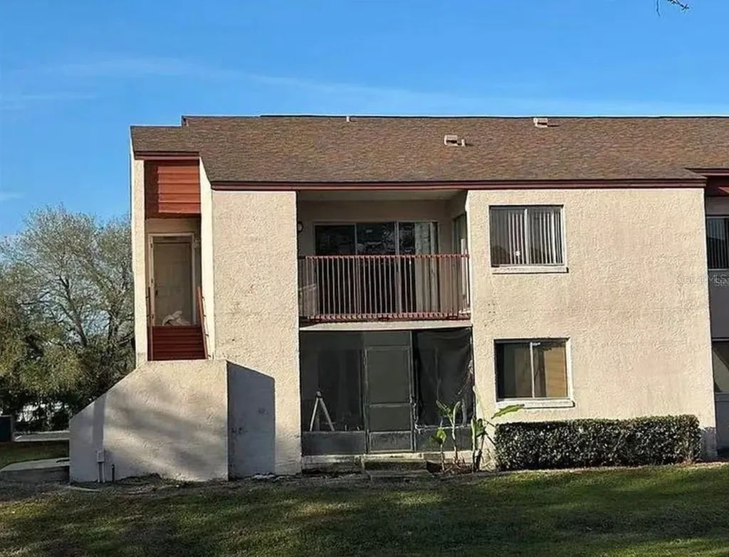 2562 Lakeway Branch Drive Orlando FL 32839