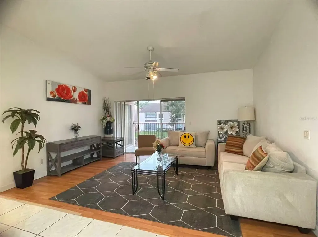 2562 Lakeway Branch Drive Orlando FL 32839