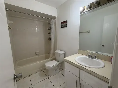 2562 Lakeway Branch Drive Orlando FL 32839