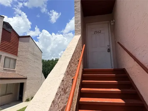 2562 Lakeway Branch Drive Orlando FL 32839