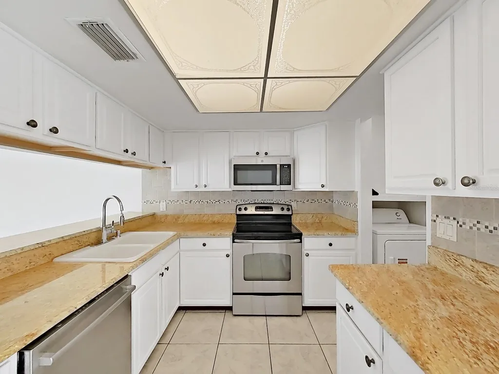 10902 Wingate Drive Tampa FL 33624