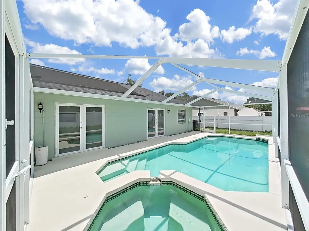 10902 Wingate Drive Tampa FL 33624