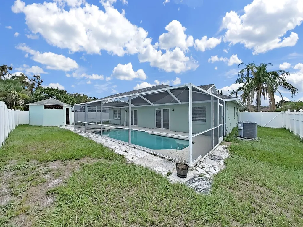 10902 Wingate Drive Tampa FL 33624