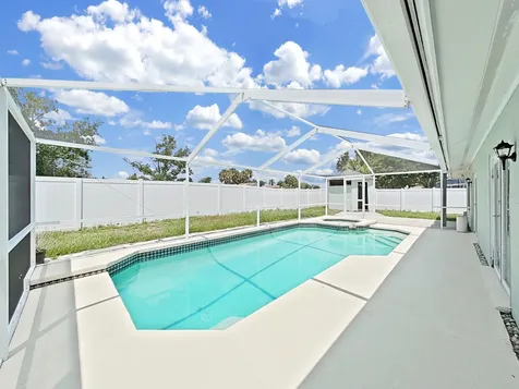 10902 Wingate Drive Tampa FL 33624