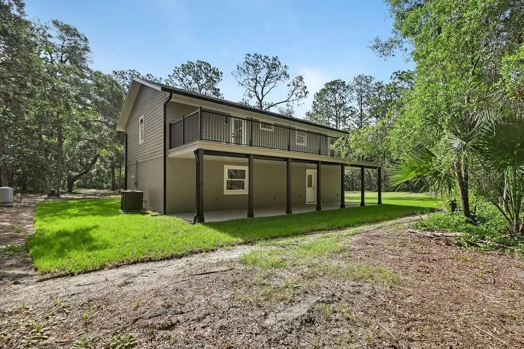 1530 Deer Moss Lane Deland FL 32720