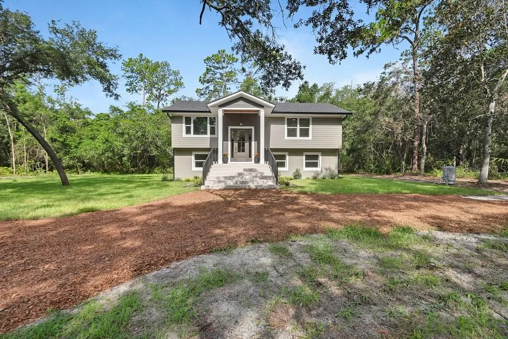 1530 Deer Moss Lane Deland FL 32720