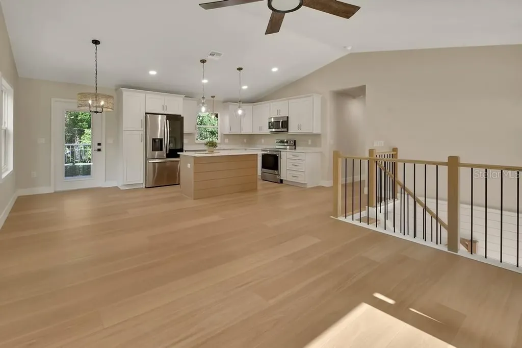 1530 Deer Moss Lane Deland FL 32720