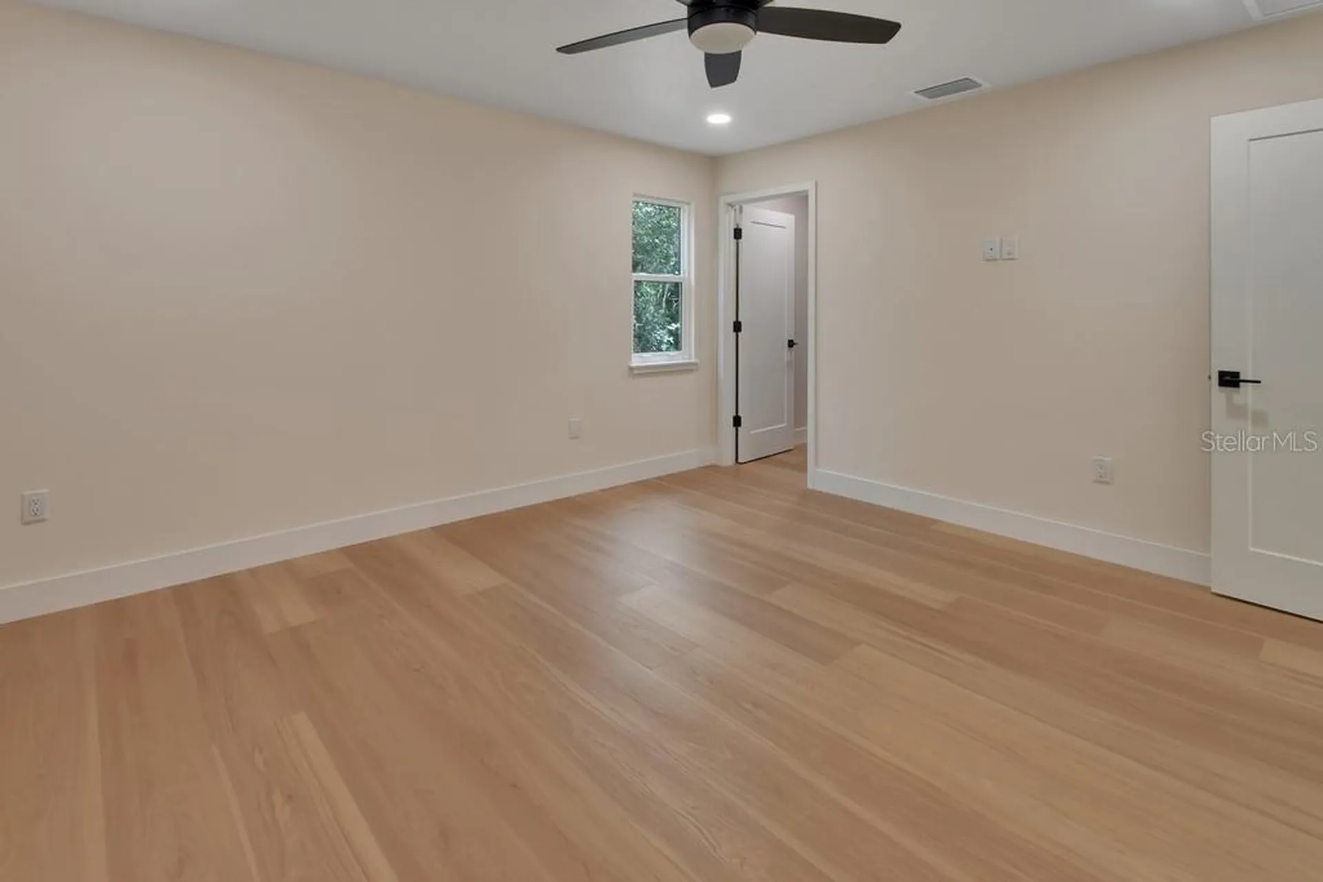 1530 Deer Moss Lane Deland FL 32720
