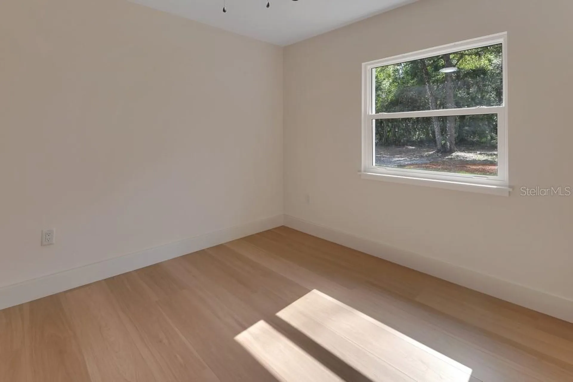 1530 Deer Moss Lane Deland FL 32720