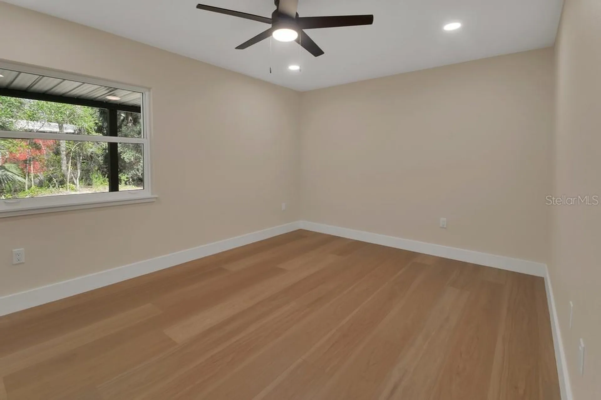 1530 Deer Moss Lane Deland FL 32720