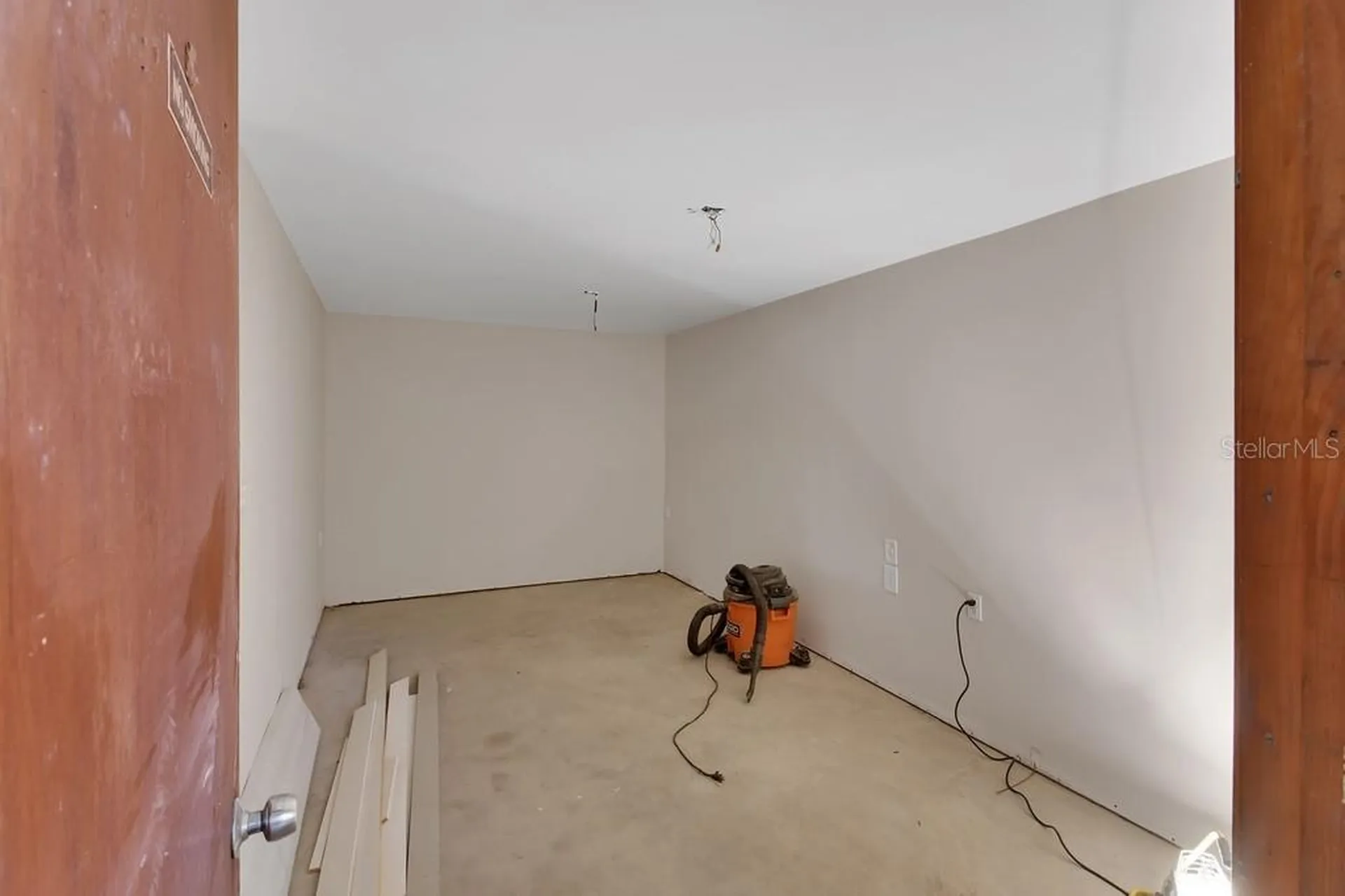 1530 Deer Moss Lane Deland FL 32720