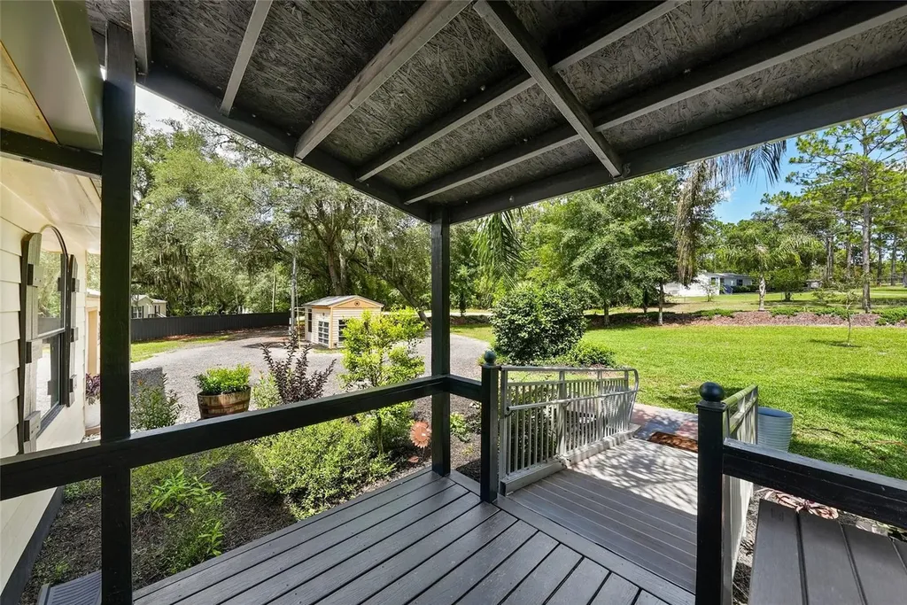 145 Crystal Lake Drive Melrose FL 32666
