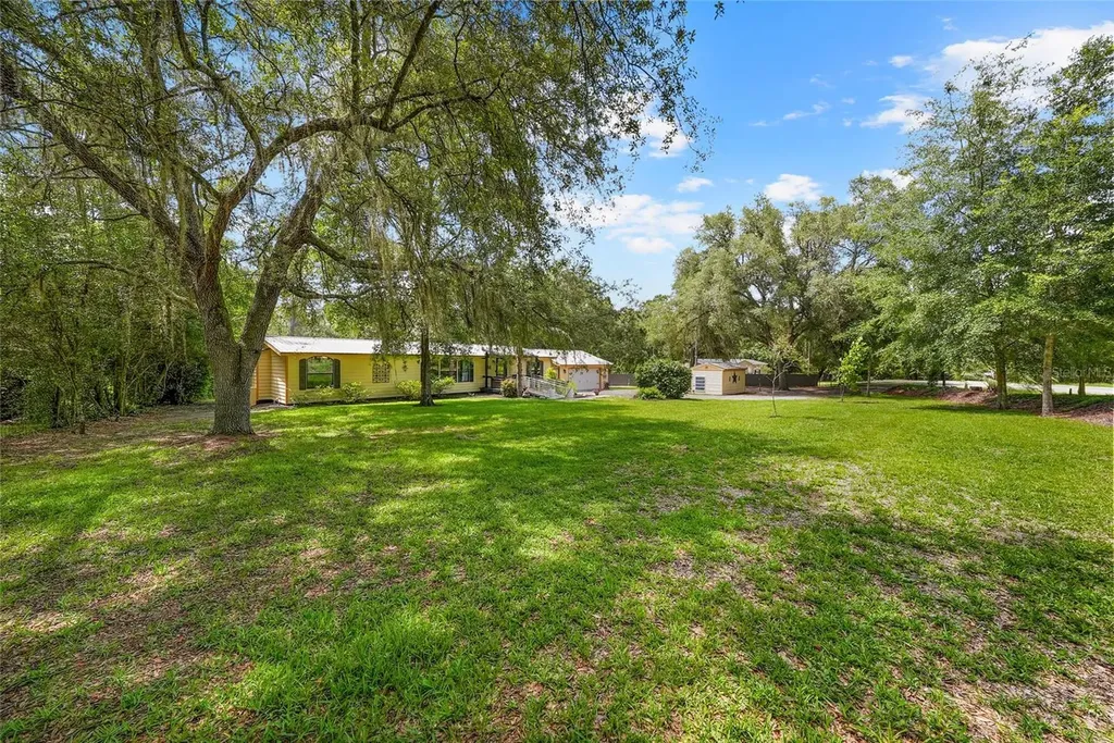 145 Crystal Lake Drive Melrose FL 32666