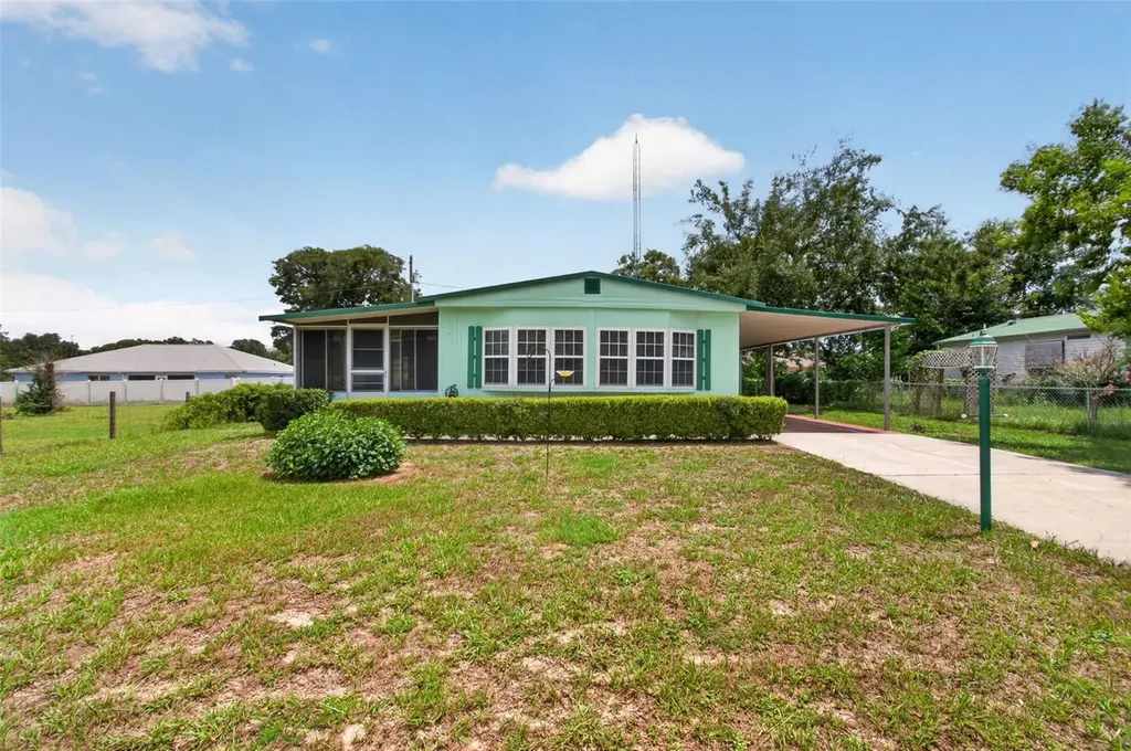 1674 NE 162nd Street Citra FL 32113