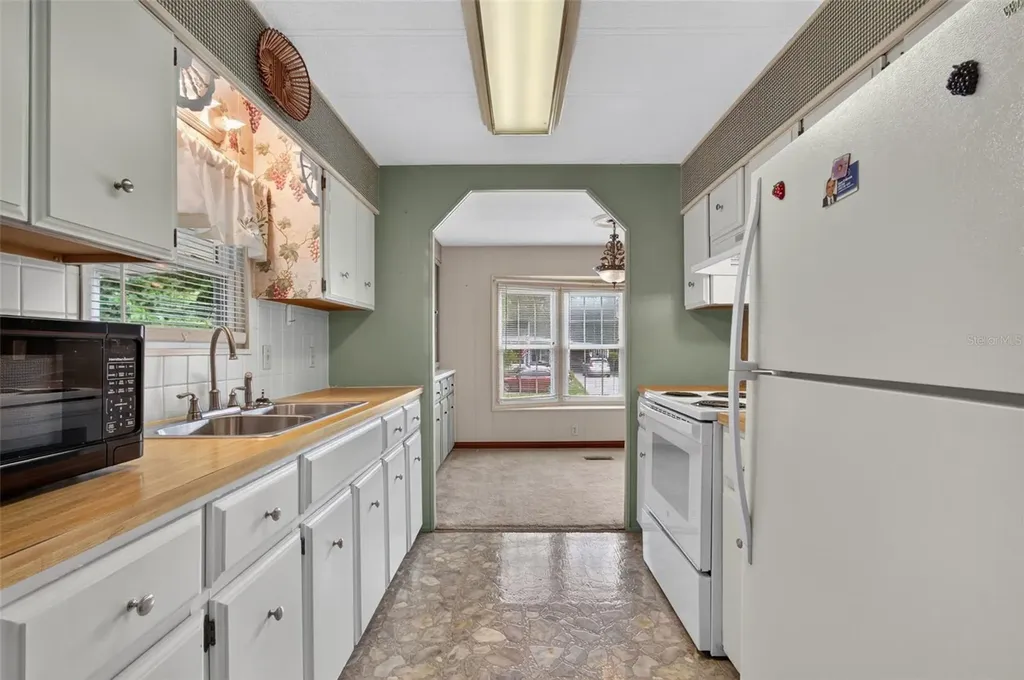 1674 NE 162nd Street Citra FL 32113