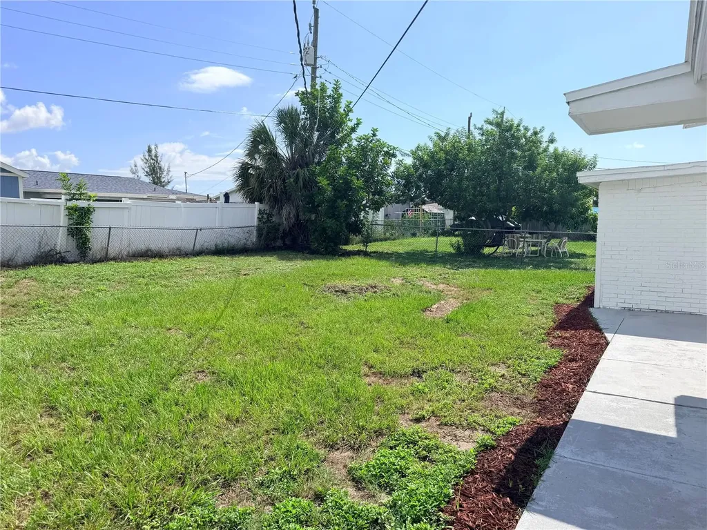 8766 Porto Bello Avenue North Port FL 34287