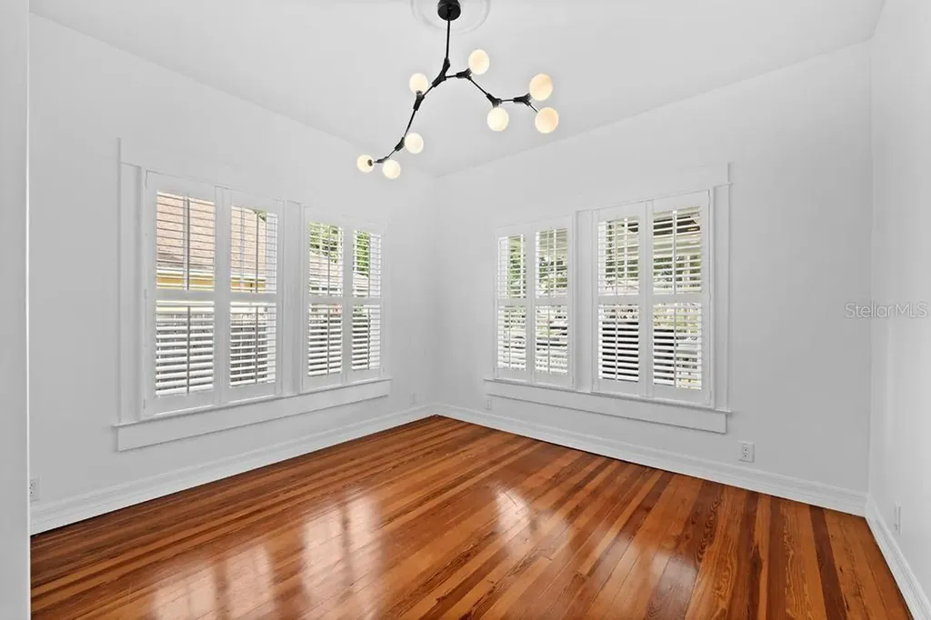 506 E Lambright Street Tampa FL 33604