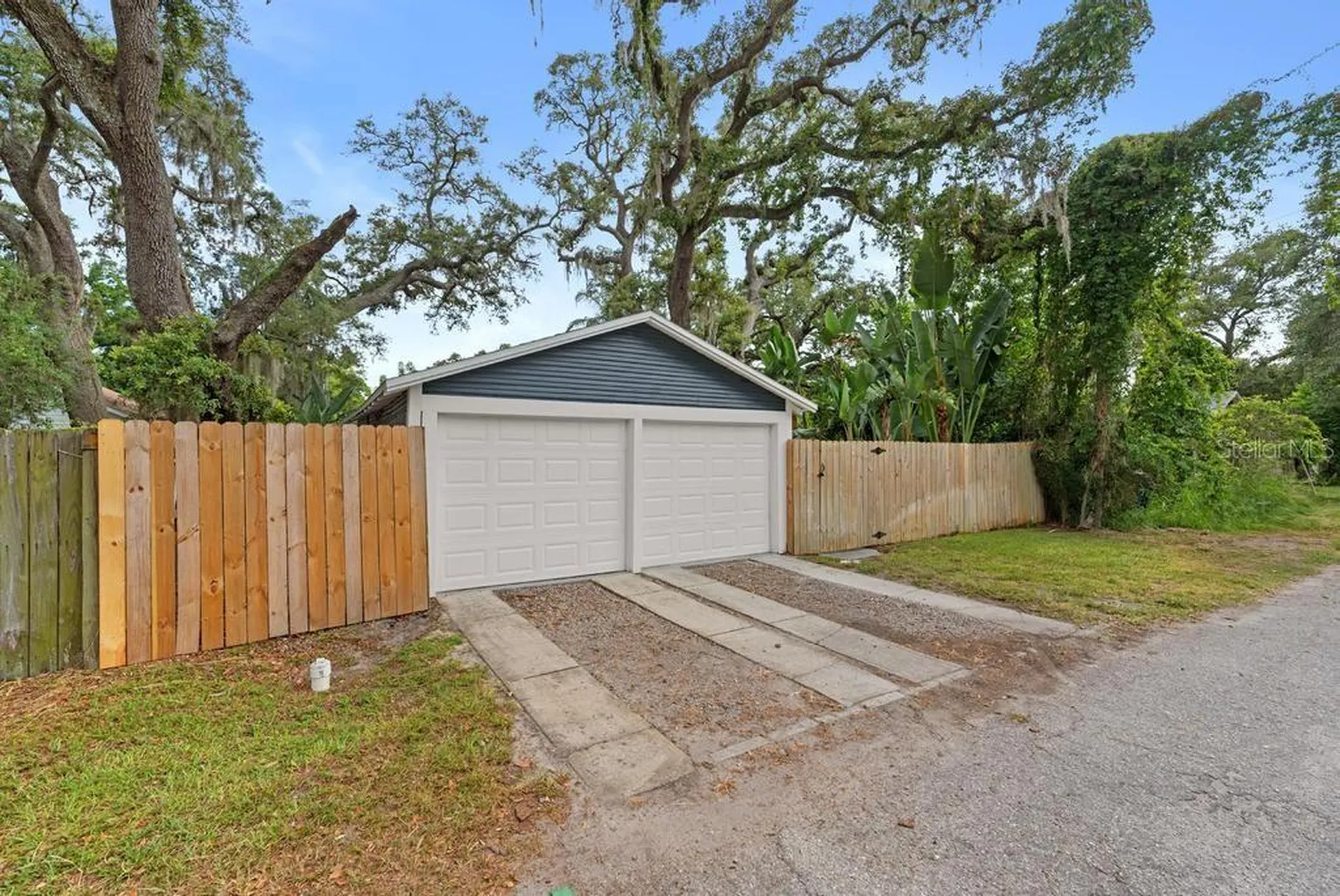 506 E Lambright Street Tampa FL 33604