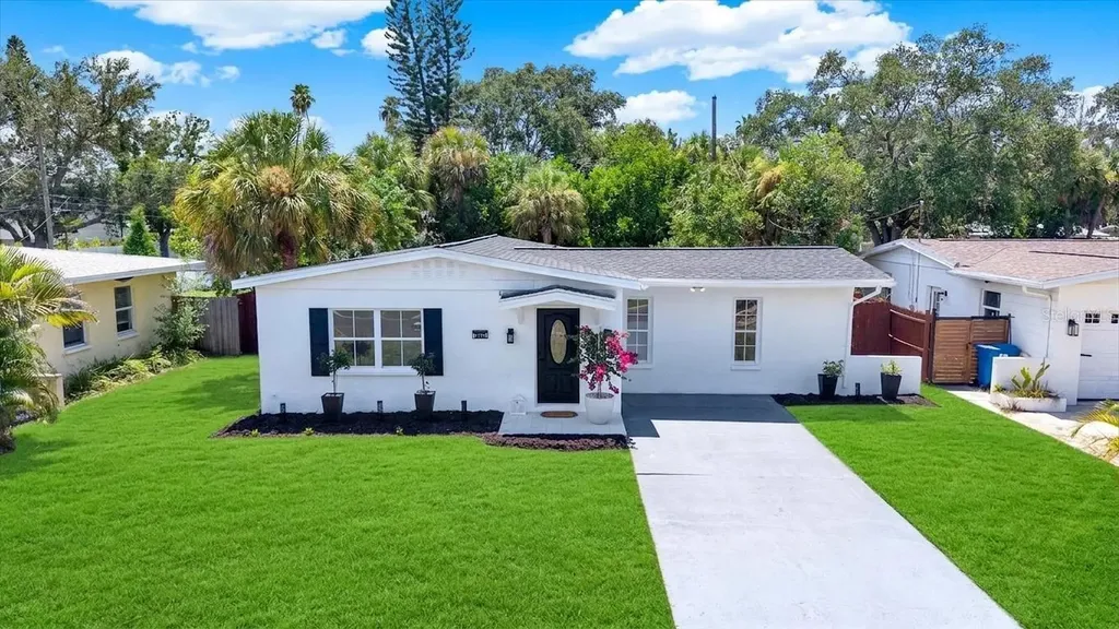 4200 Huntington Street NE St Petersburg FL 33703