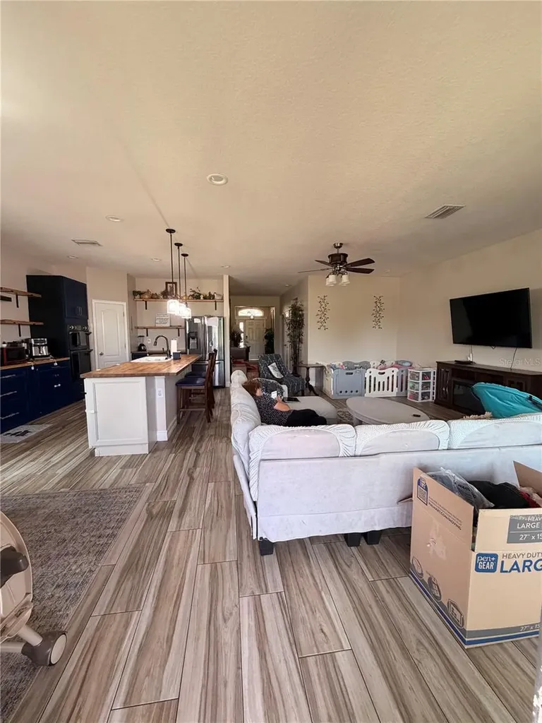 308 Corbett Bluff Drive Ruskin FL 33570
