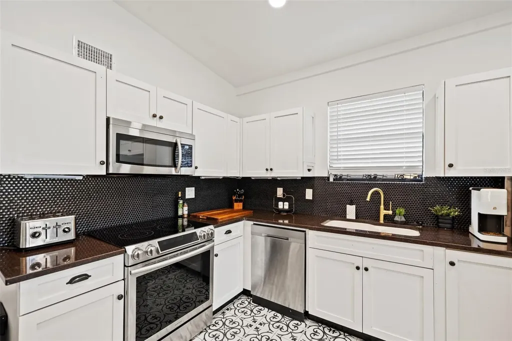 308 E Hollywood Street Tampa FL 33604