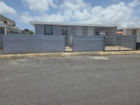 24 Calle 35 Villa Carolina Carolina PR 00983