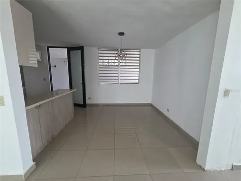 24 Calle 35 Villa Carolina Carolina PR 00983