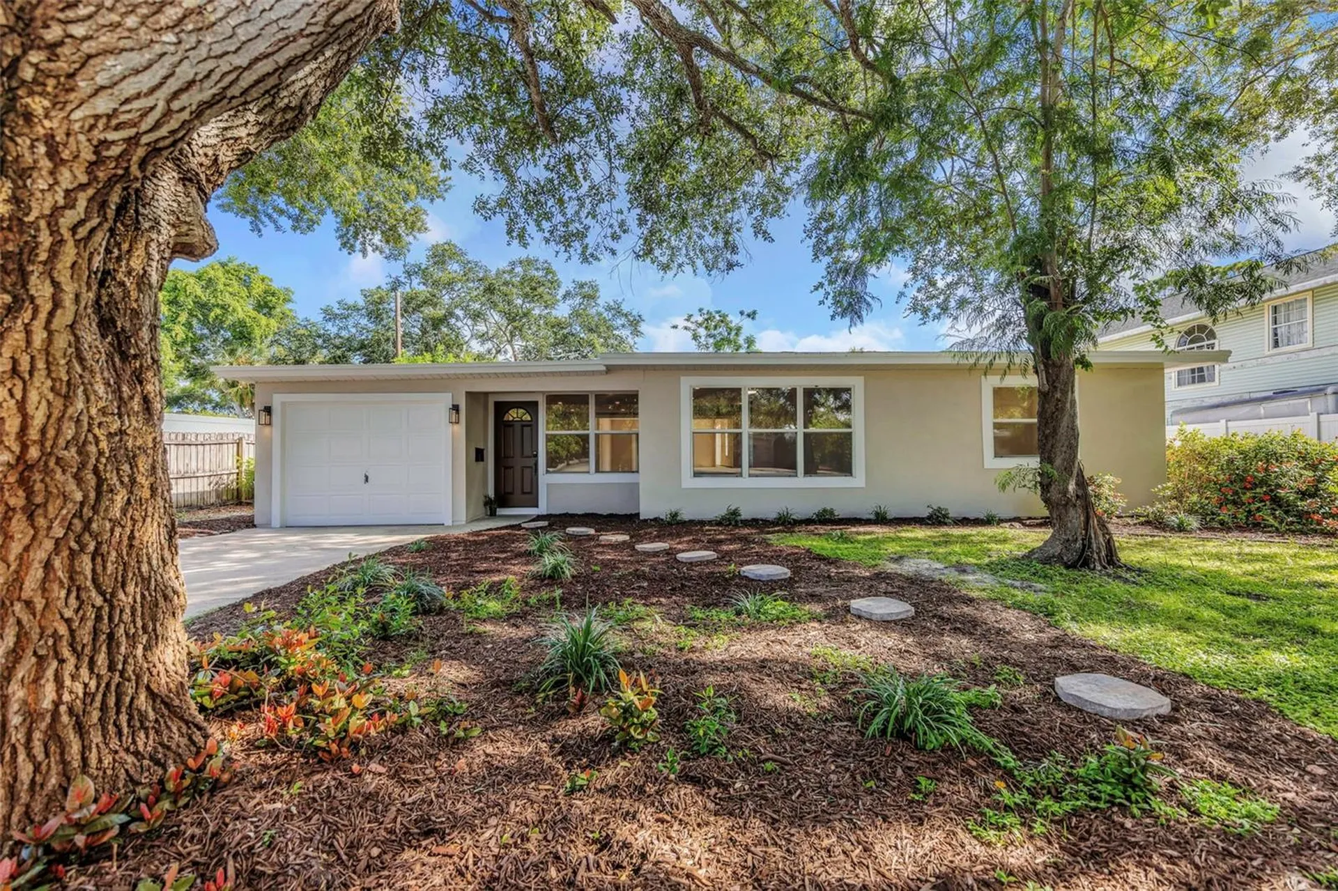 8017 31st Avenue N St Petersburg FL 33710