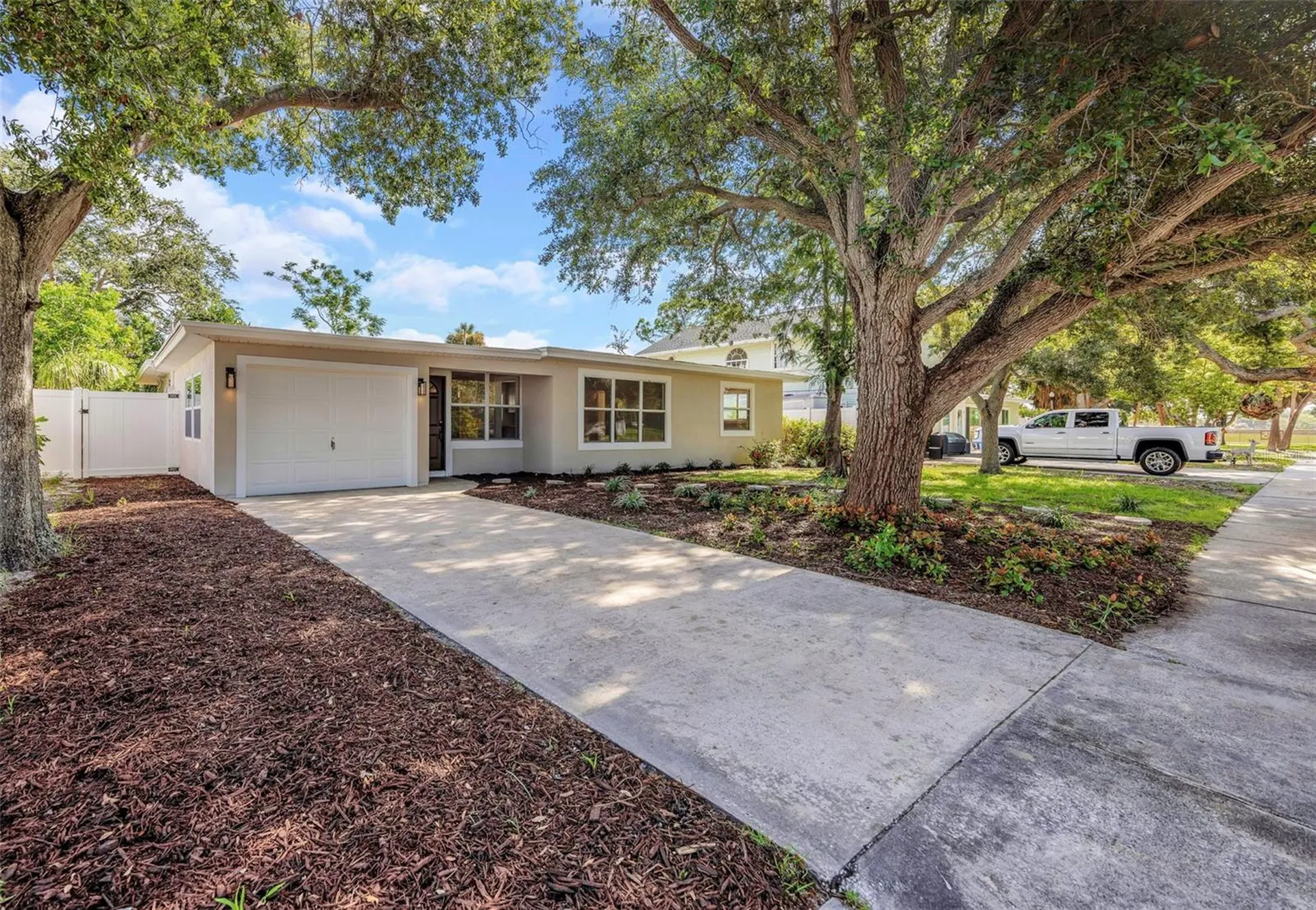 8017 31st Avenue N St Petersburg FL 33710