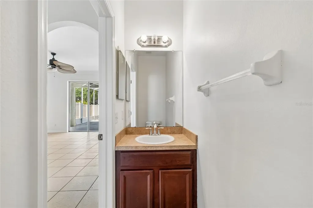 915 Windton Oak Drive Ruskin FL 33570